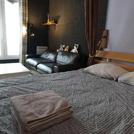 5 Stylish In Chatelet Minutes From Pompidou Apartment Paris